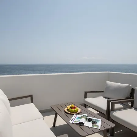 Strovilla Astraea Beachfront With Private Pool Psakoudia