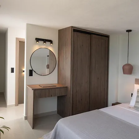 Strovilla Astraea Beachfront With Private Pool *