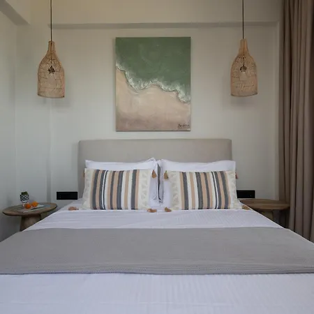 Strovilla Astraea Beachfront With Private Pool Semesterbostad