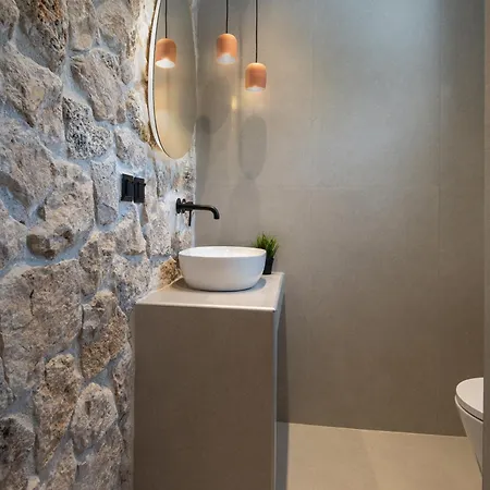 بيت للعطل Strovilla Astraea Beachfront With Private Pool بساكوذيا