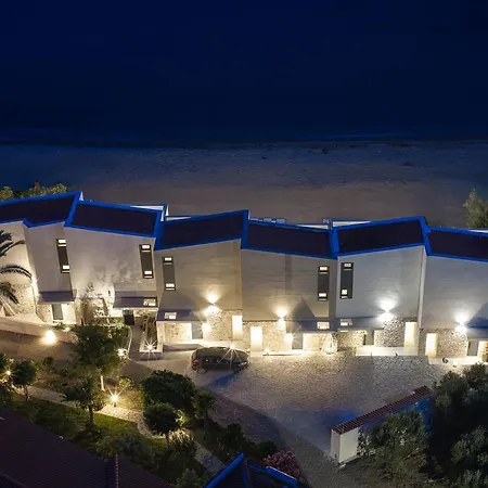 Strovilla Astraea Beachfront With Private Pool *
