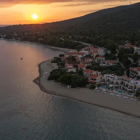 Strovilla Astraea Beachfront With Private Pool